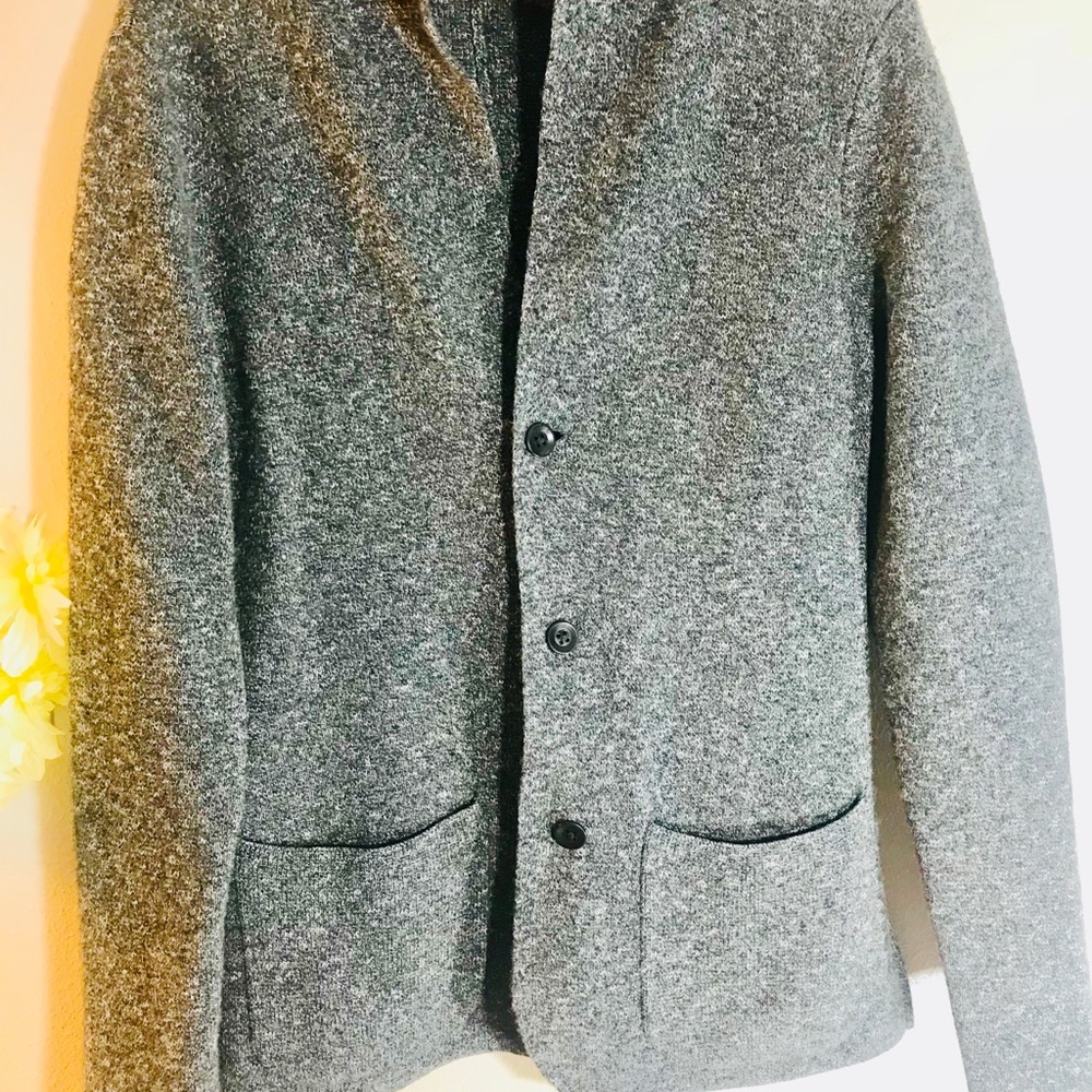 Club Monaco lambs wool blend charcoal cardigan (DB